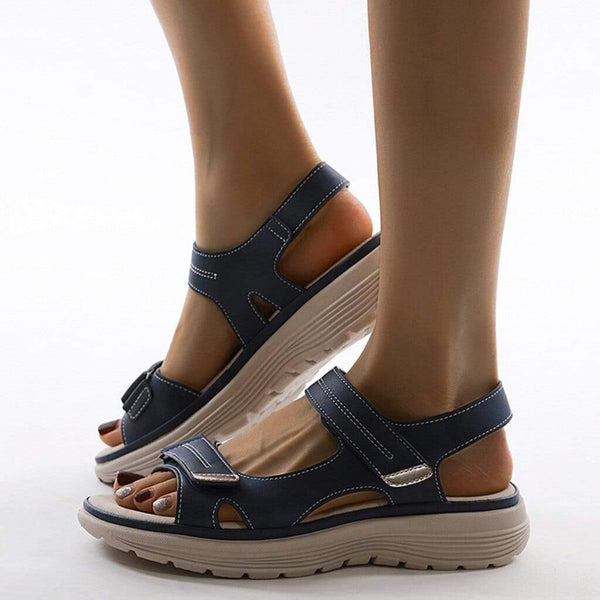 Stylish and Reliable Women's Sandals with Adjustable Straps