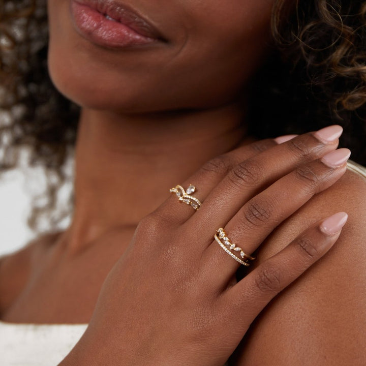 Aura - Elegant Crystal Ring