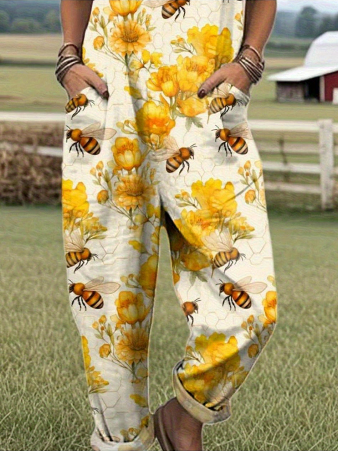 Plus Size - Plus Size - Plus Size Dames Casual Tuinbroek met Bij- en Bloemenprint, met Levendige Gele Bijen en Zwarte Bloempatronen, Gemaakt van Lichtgewicht en Ademende Stof, Machinewasbaar