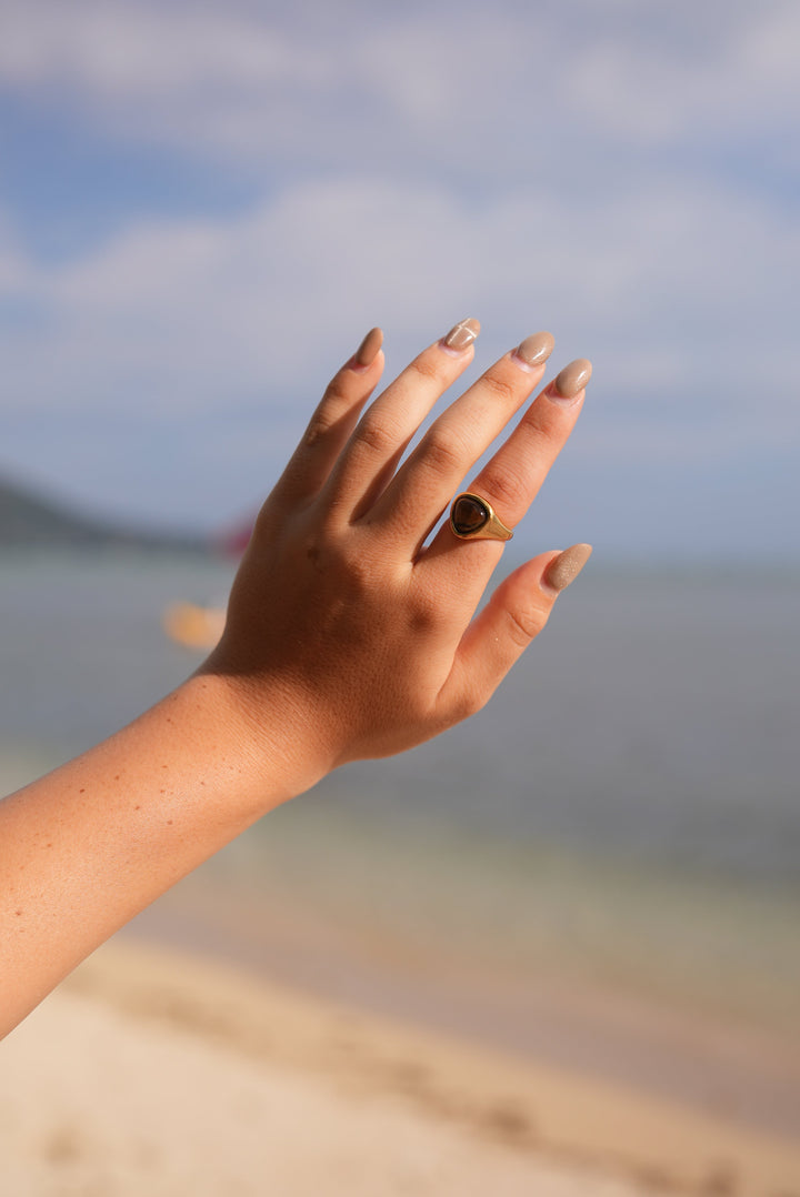 Bold Gemstone Ring Alaula