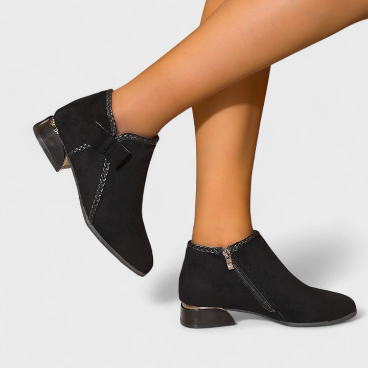 Viva | Knit Boots