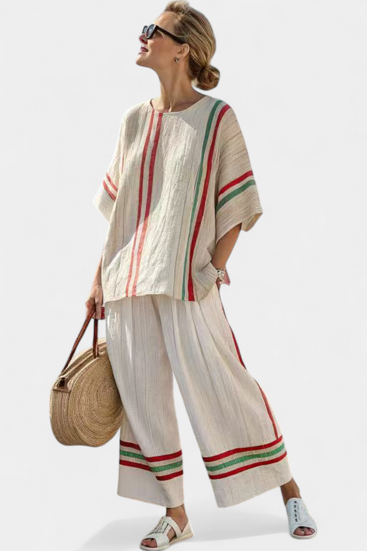 Noemi – printed boho blouse and comfortable wide trousers