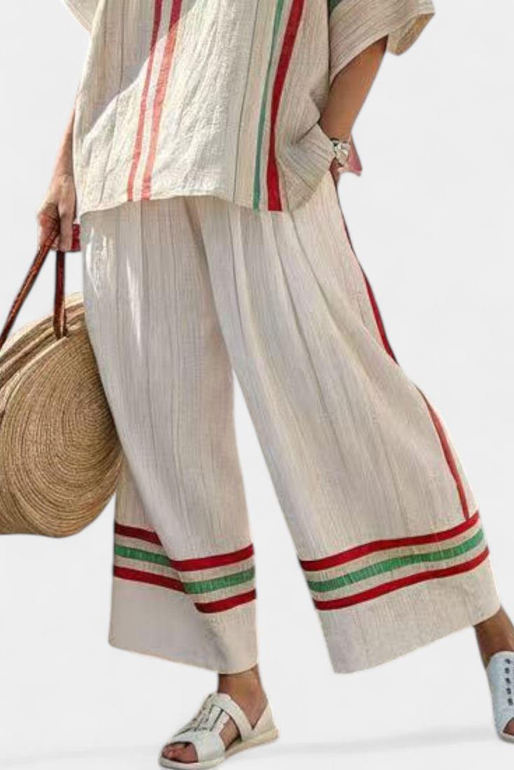 Noemi – printed boho blouse and comfortable wide trousers