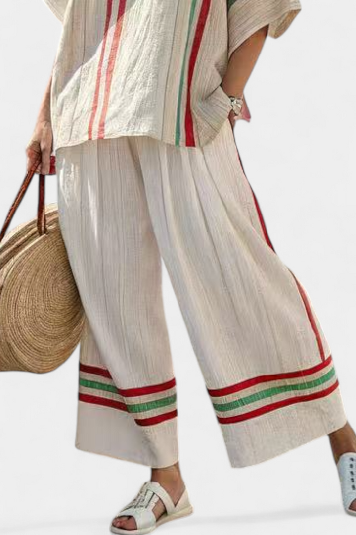 Noemi – printed boho blouse and comfortable wide trousers