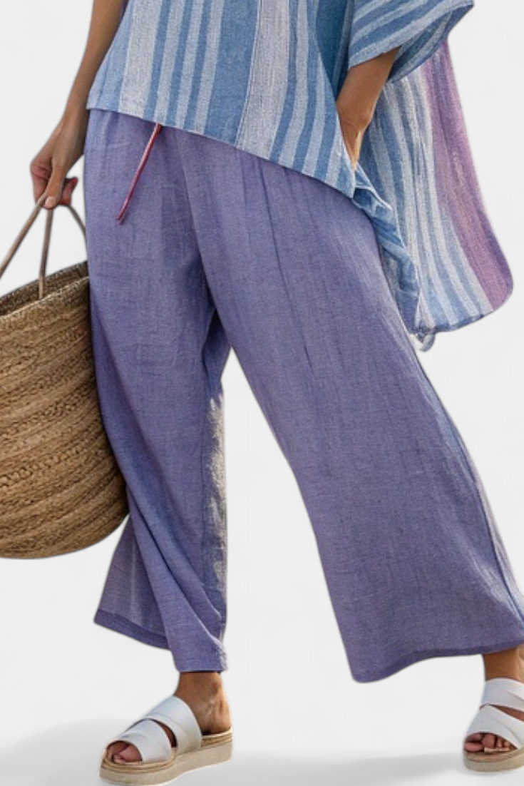 Carlotta – elegant top in lavender and sky blue with linen trousers