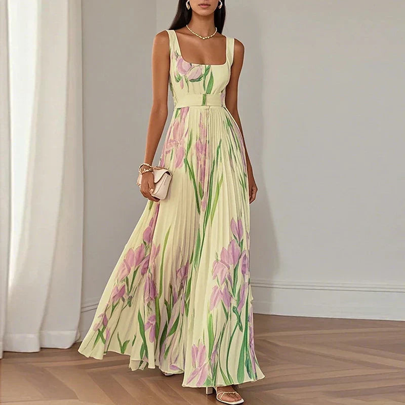 Evelisse | Pleated Floral Maxi Dress