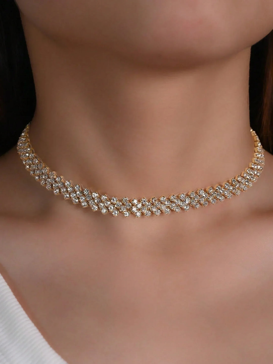 Elegant Rhinestone Necklace