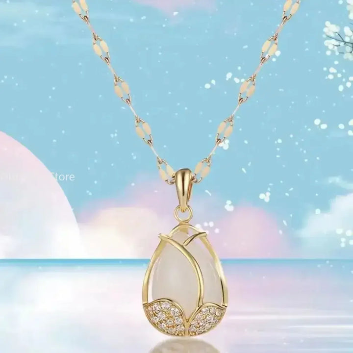 Elegant Rose Crystal and Gold Pendant Necklace