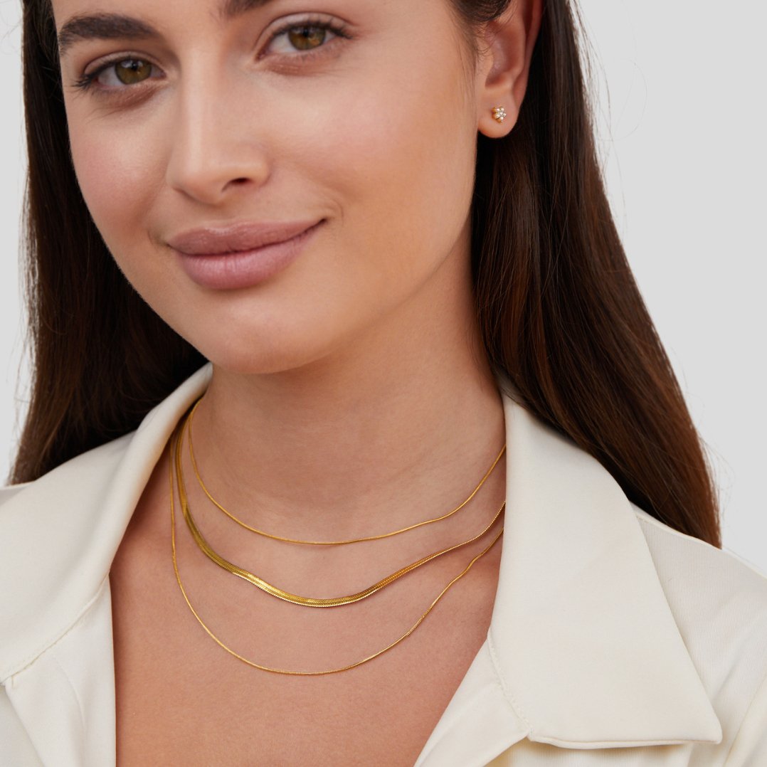 Multi-layered gold necklace