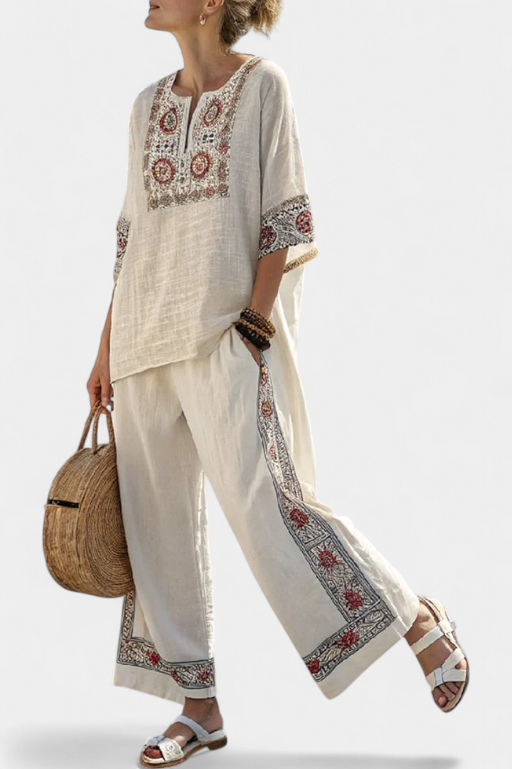Tiziana – essential embroidered blouse and wide trousers