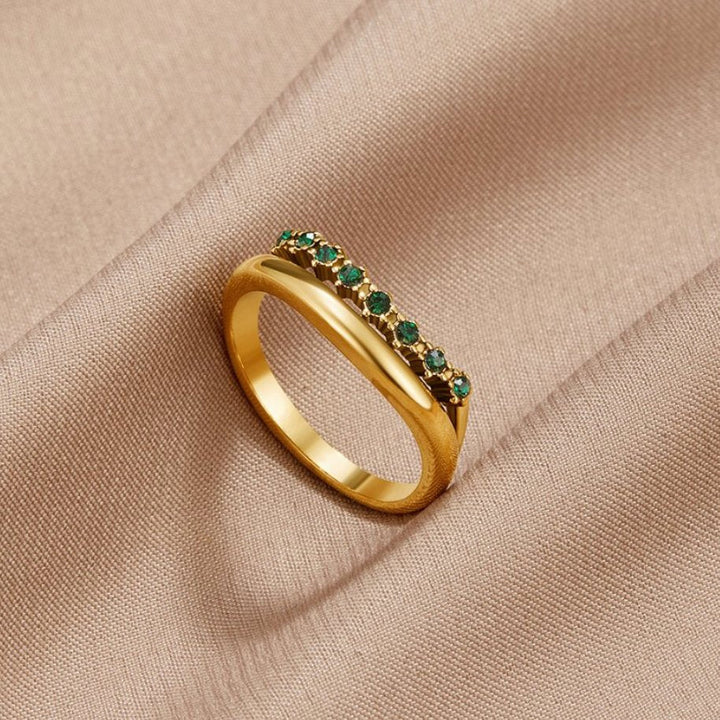 Mary - Emerald Stacking Ring