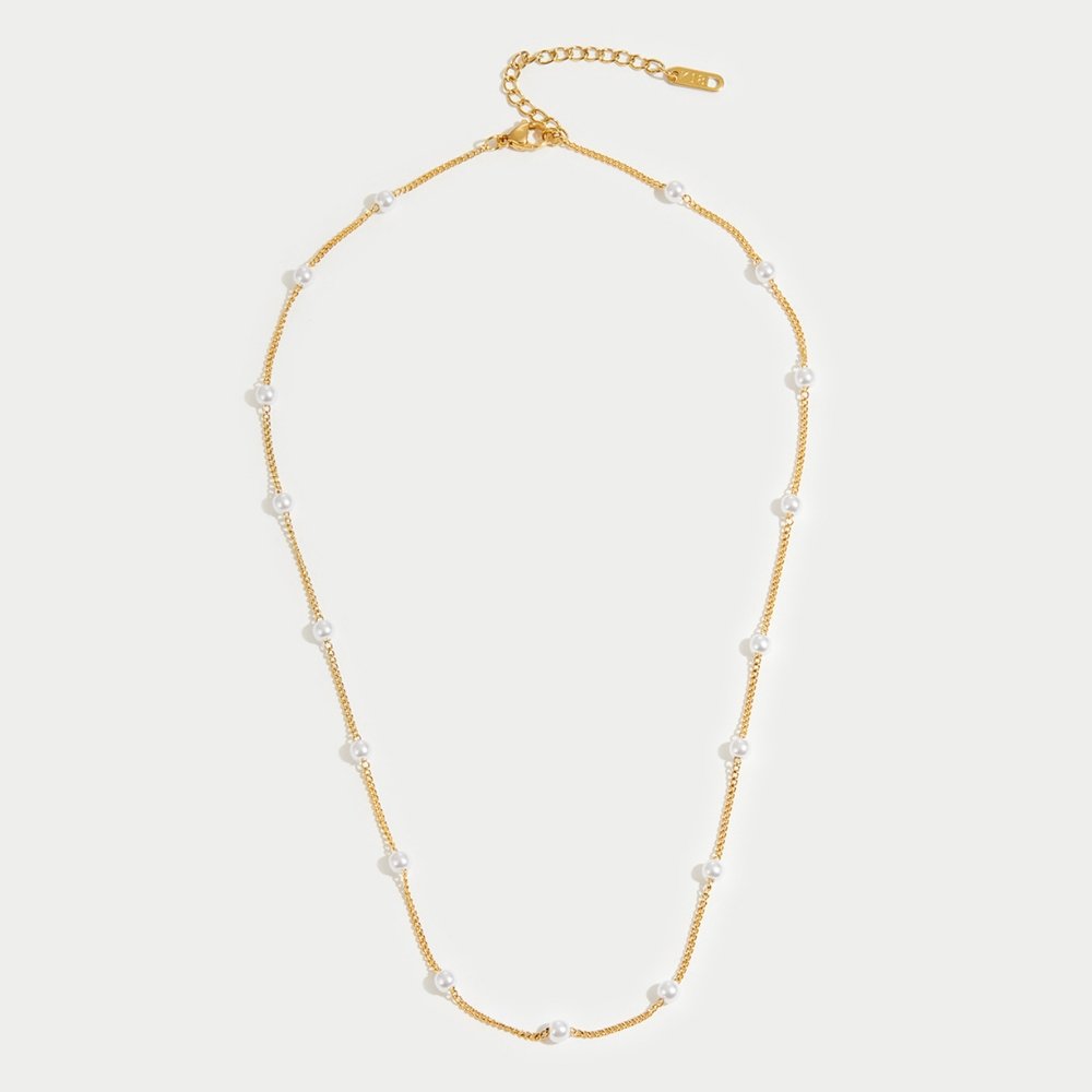 Queen Golden Pearl Necklace
