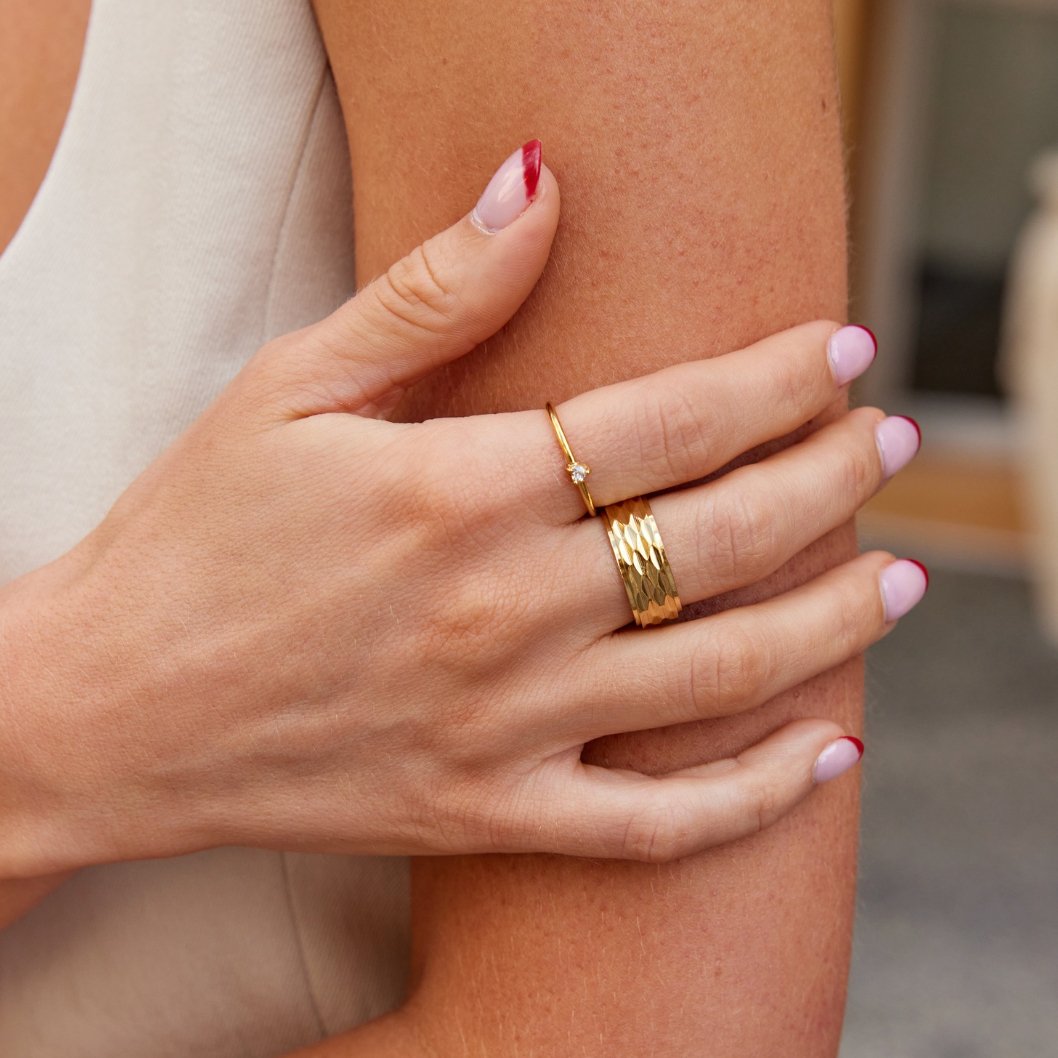 Love - Heart-Shaped Crystal Ring