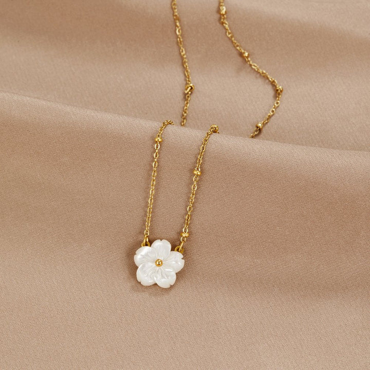 Blooming Flower Necklace